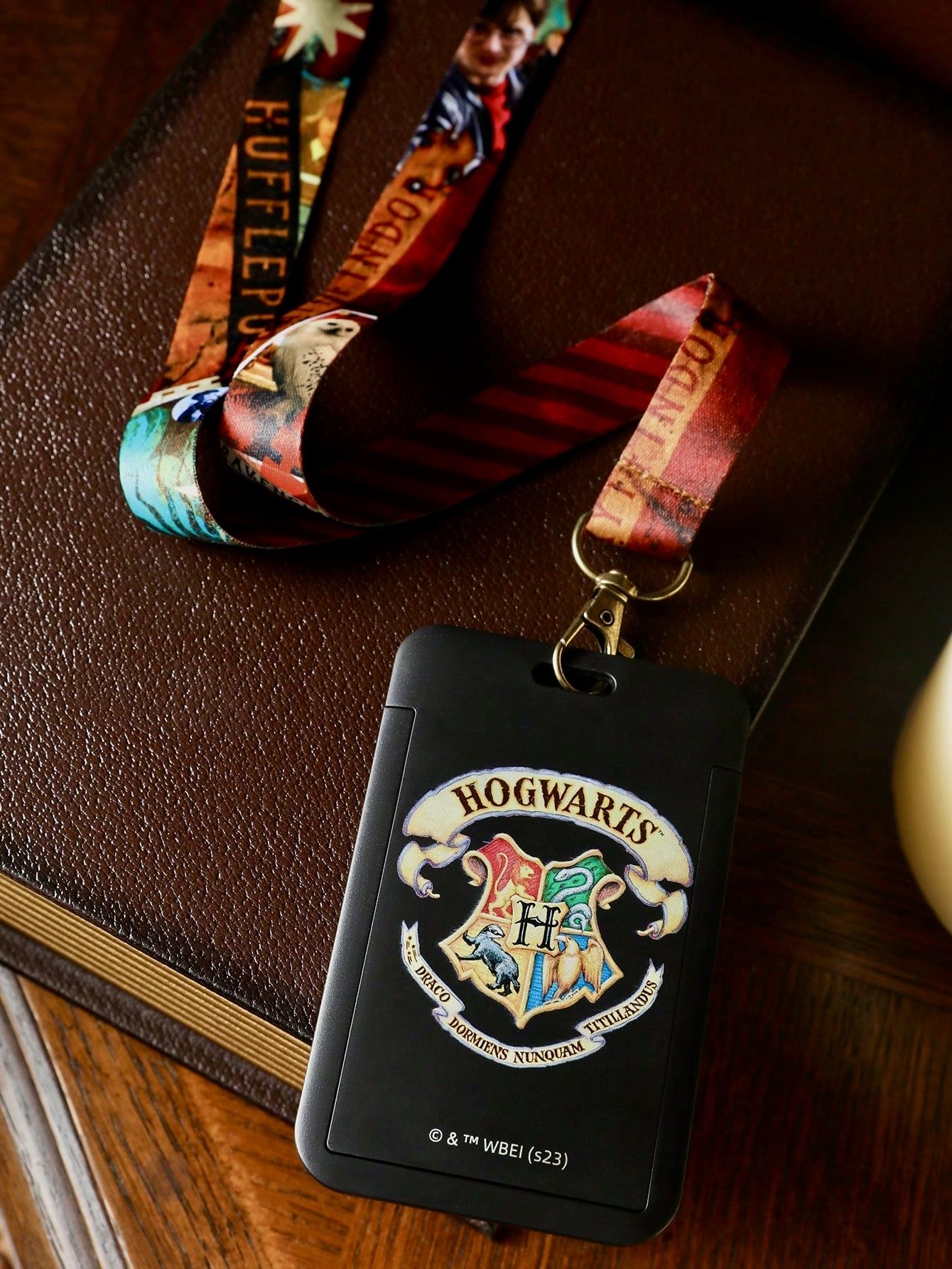 Гарри Поттер Хогвартс Бейдж Harry Potter Фигурки по видеоиграм и фильмам