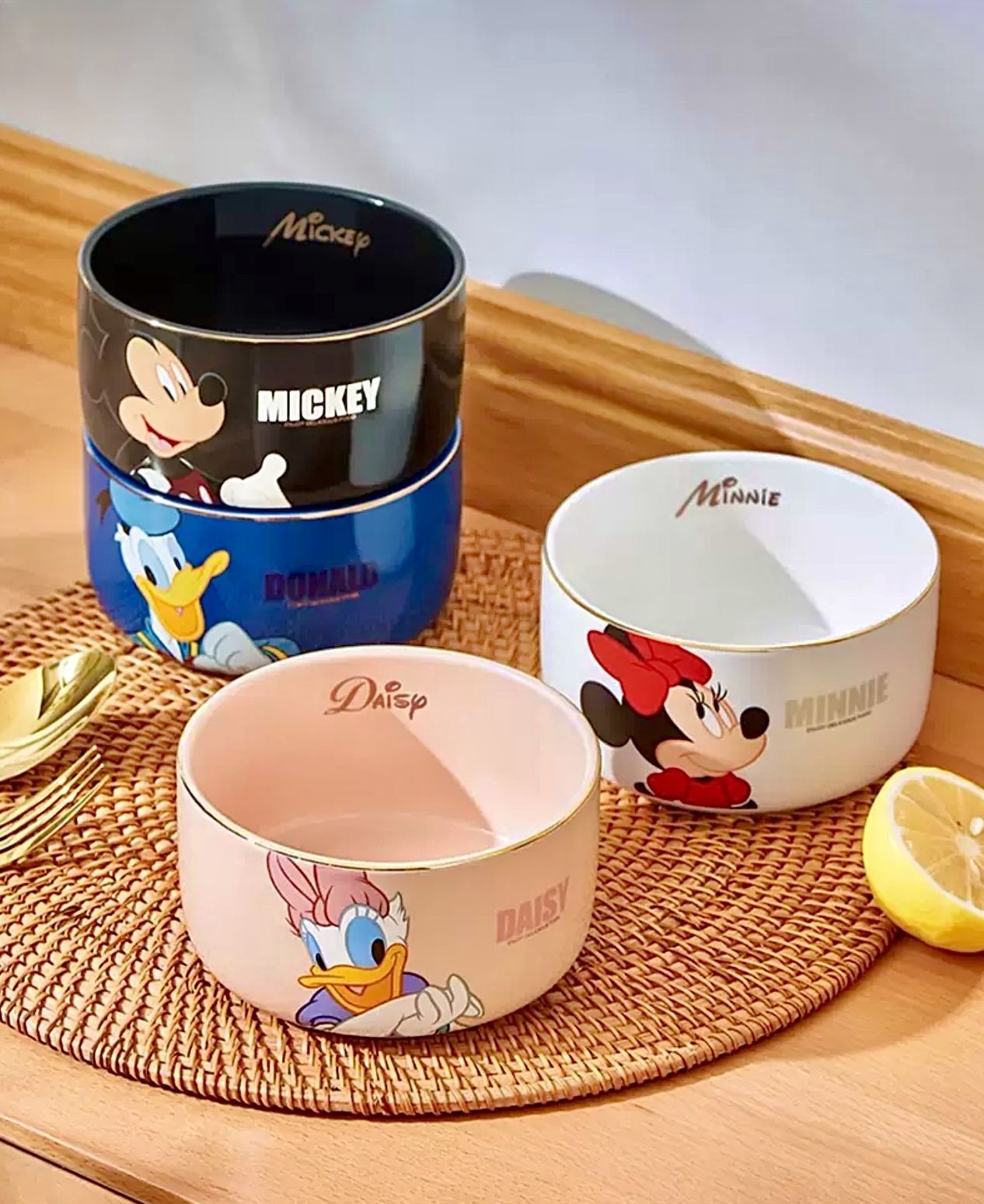 Disney Набор керамических мисок с персонажами Микки, Минни, Дональд и Дейзи