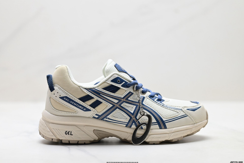 Кроссовки ASICS #1