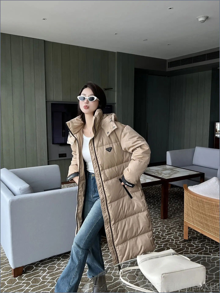 Пуховик Prada #1