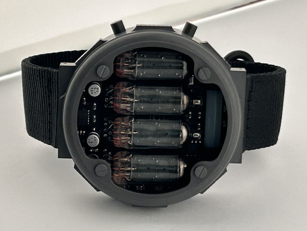 Часы метро 2033 numitronica saphire - купить с доставкой по выгодным ...