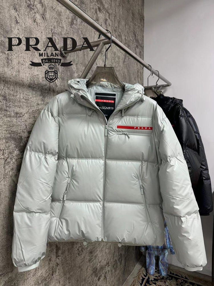 Пуховик Prada #1