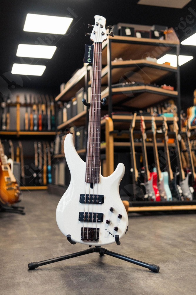 Бас-гитара Yamaha TRBX304 WH #1