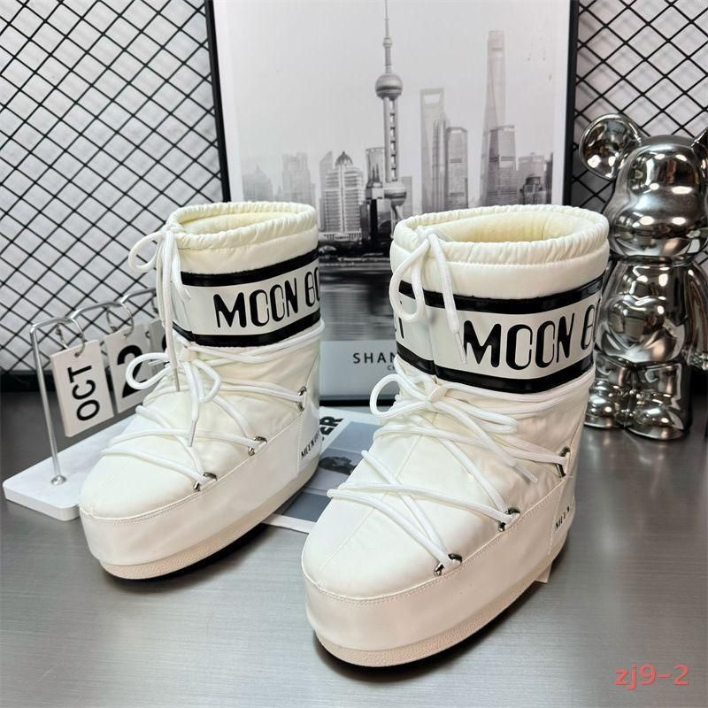 Ботинки Moon Boot #1