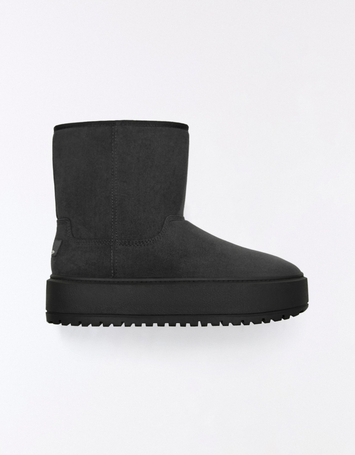 Bershka ботинки на меховой платформе 1212/864 (Серый)