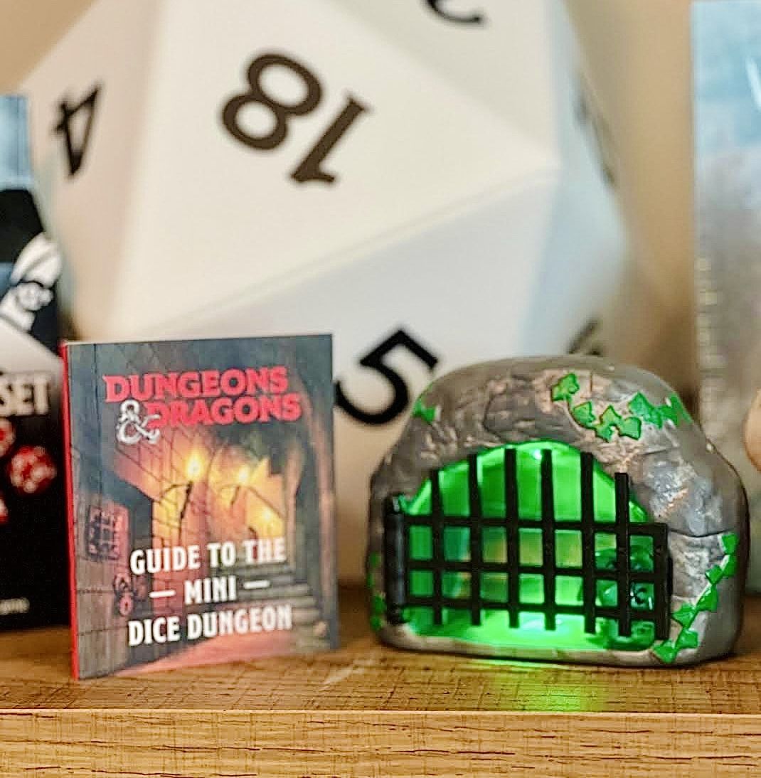 Dungeons & Dragons: Мини Подземелье для Костей (RP Minis)