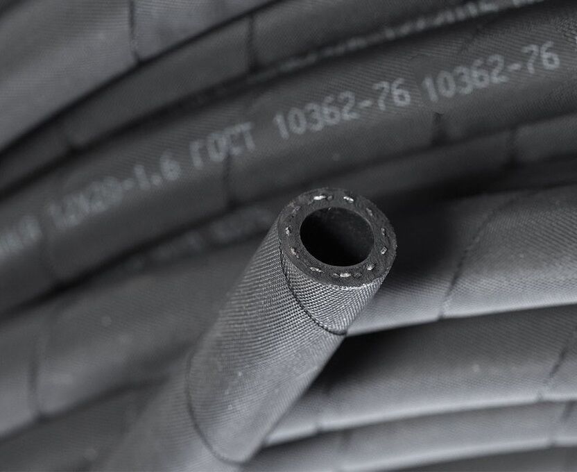 Шлангd12мммаслобензостойкий8метров,топливо,тосол,антифриз,вода,ГОСТ10362