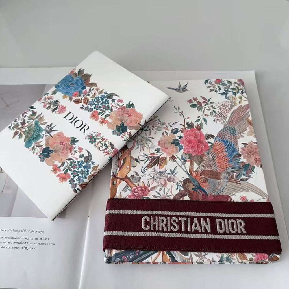 Dior Блокнот #1