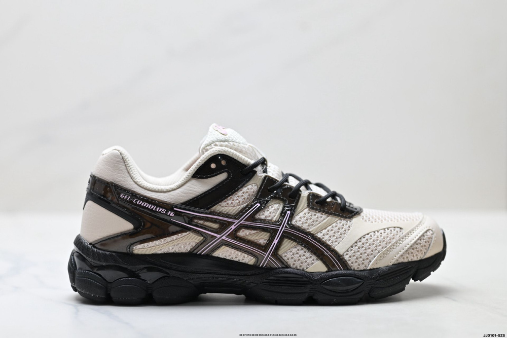 Кроссовки ASICS #1