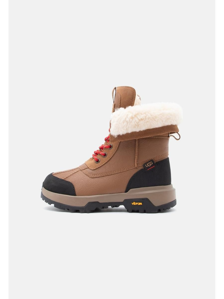 Ботинки UGG #1