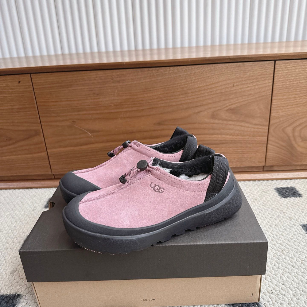 Кроссовки UGG #1
