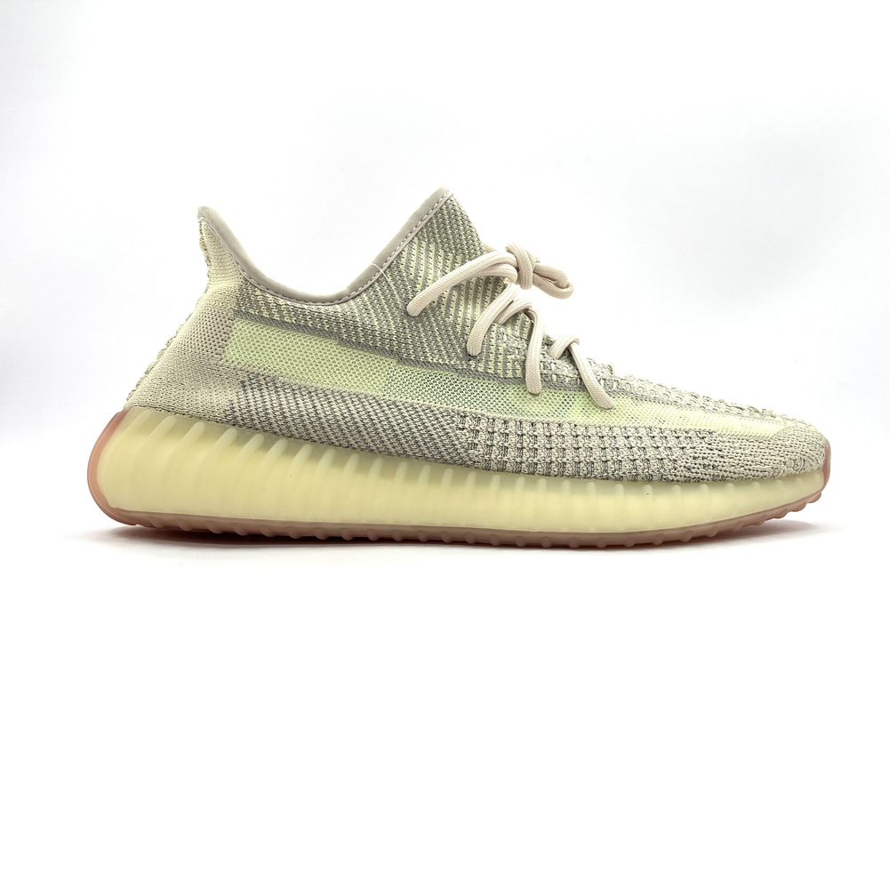 Кроссовки YEEZY - купить с доставкой по выгодным ценам в интернет ...