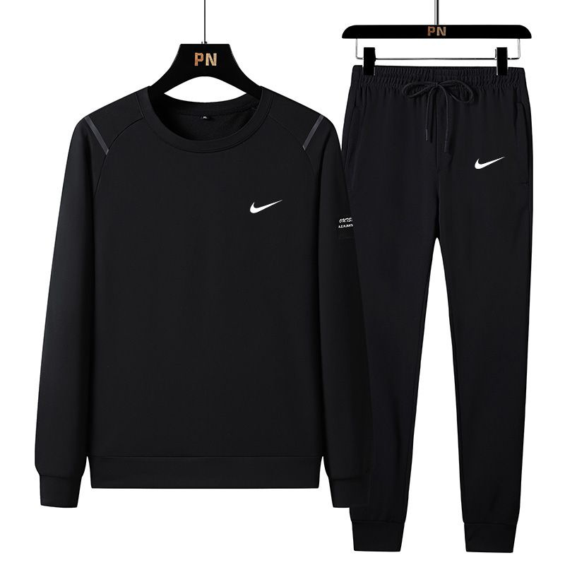 Костюм спортивный Nike #1