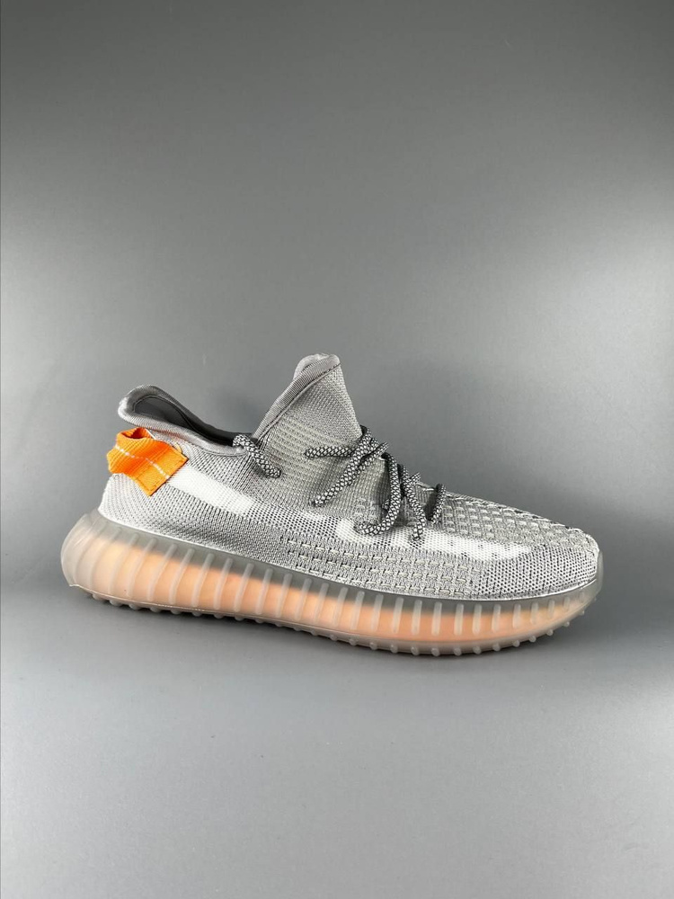 Кроссовки adidas x Yeezy Boost 350 v2 - купить с доставкой по выгодным ...