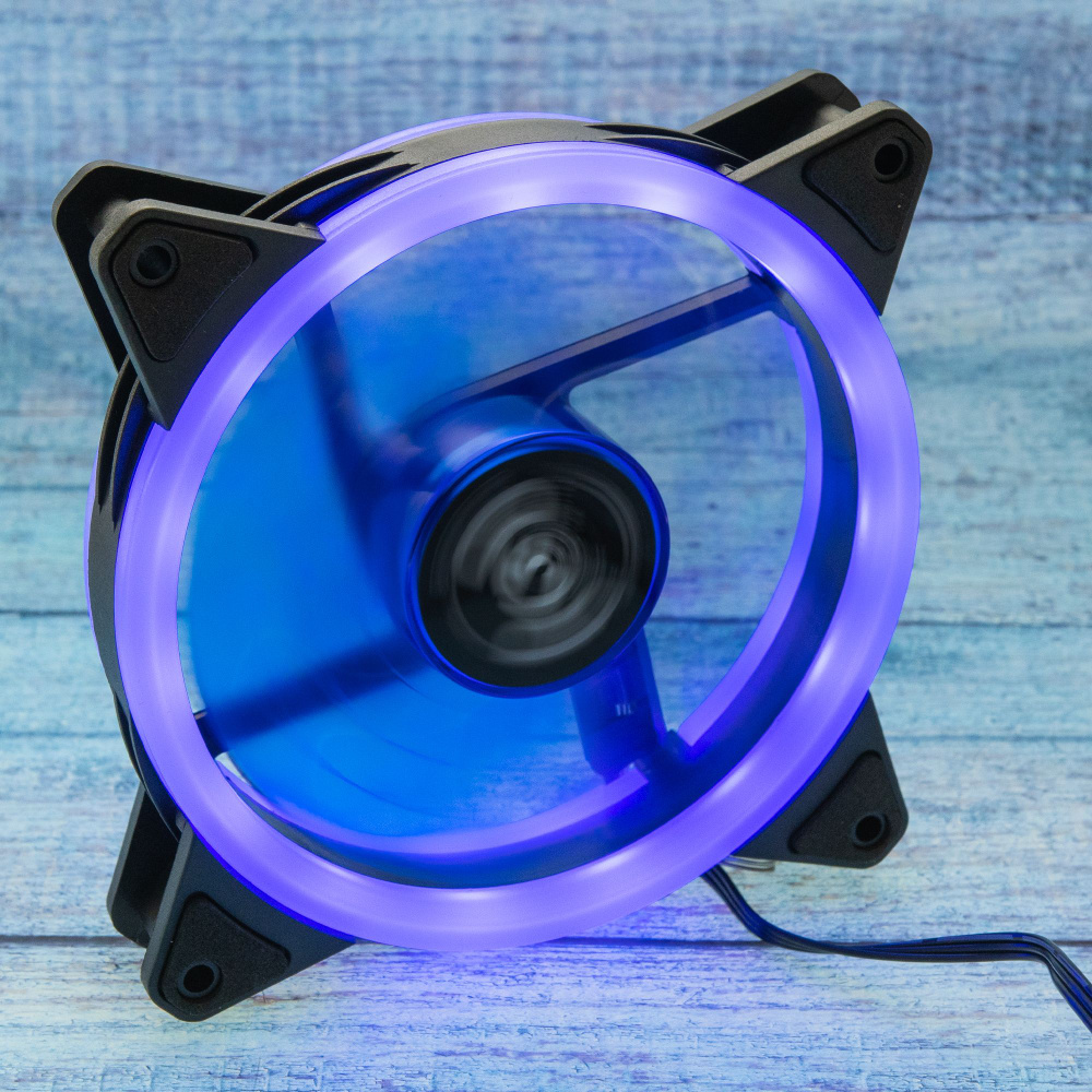 Компьютерный вентилятор для копуса 120мм на 120мм светящийся 