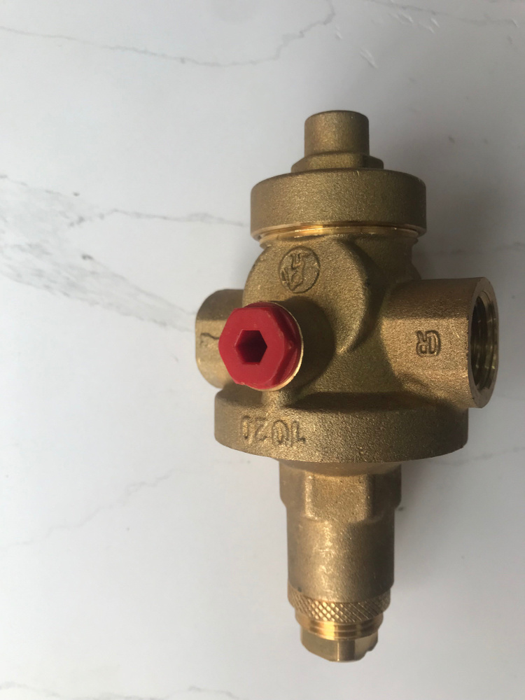 Редуктор давления Giacomini R153M, мембранный Ду 15 Ру25 1/2", с ...