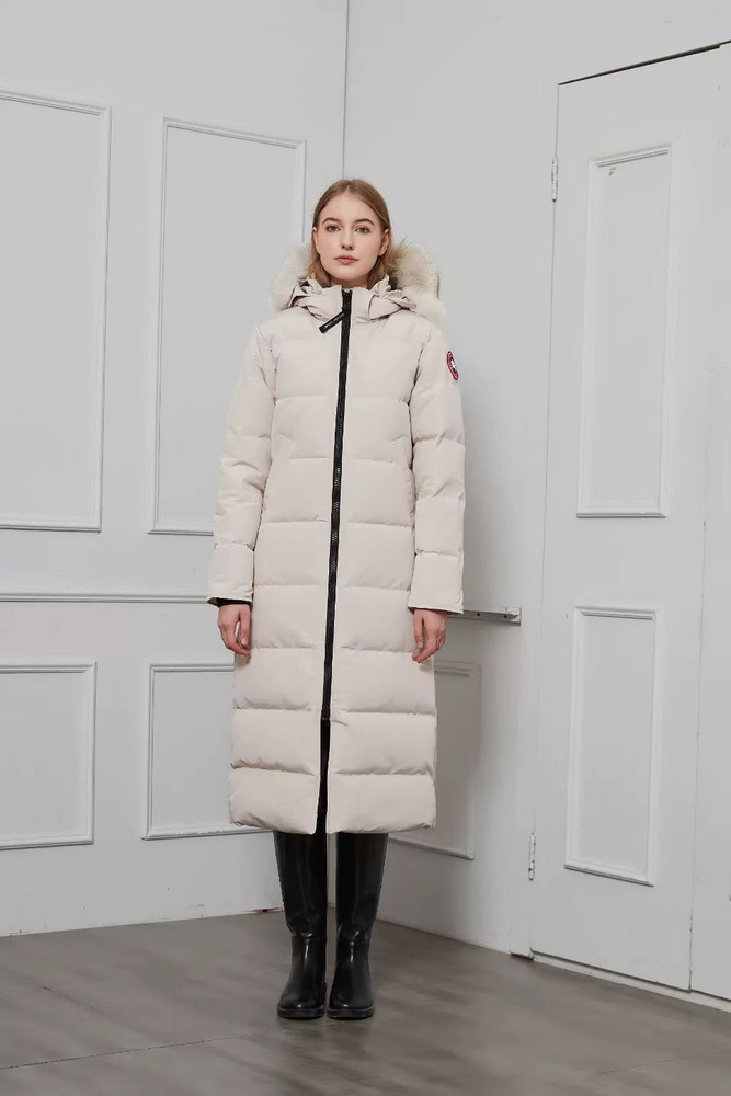 Пуховик CANADA GOOSE Весь мир моды #1