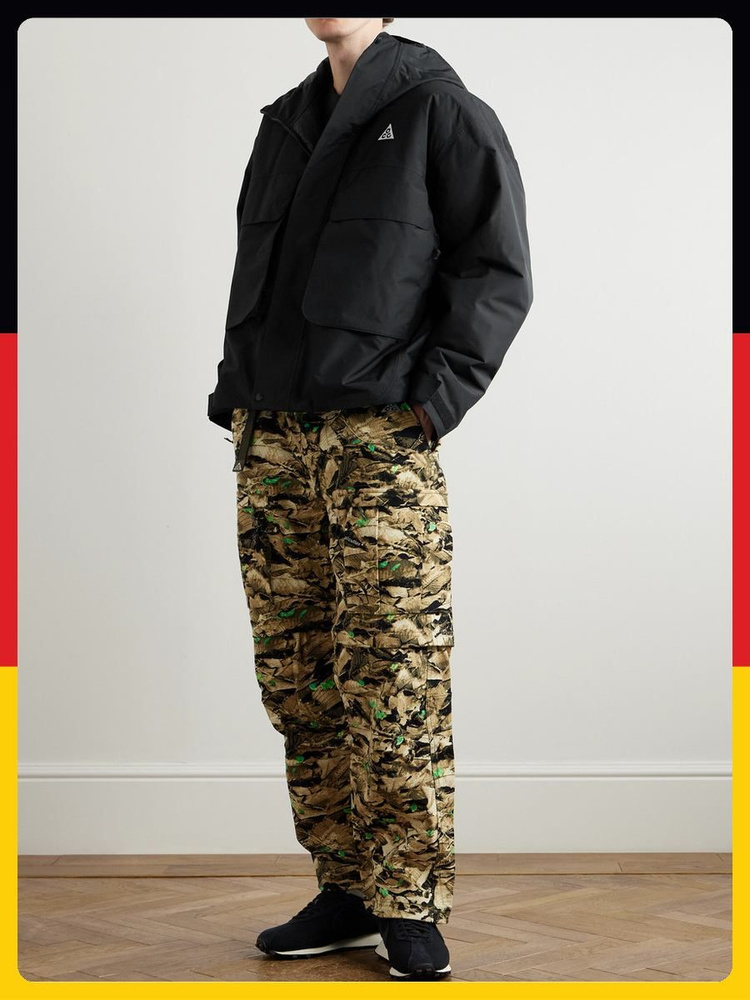 Ветровка Мужской Nike черный, размер 50 Демисезон Не указана