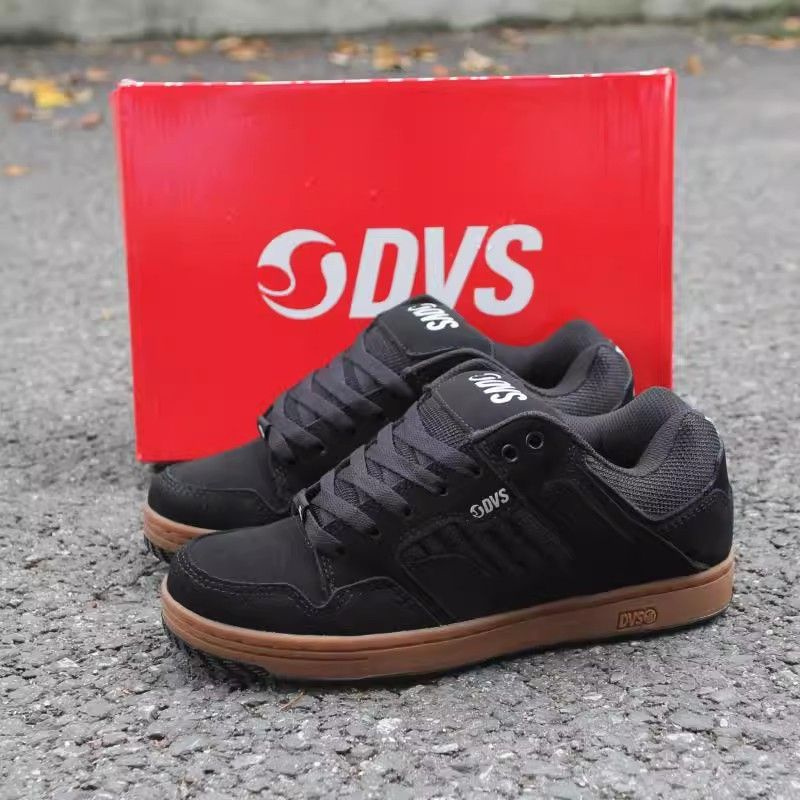Кроссовки DVS #1