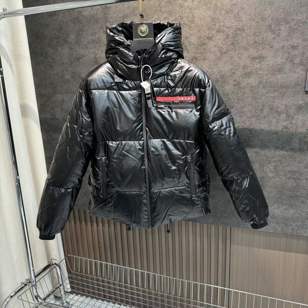 Пуховик Prada #1