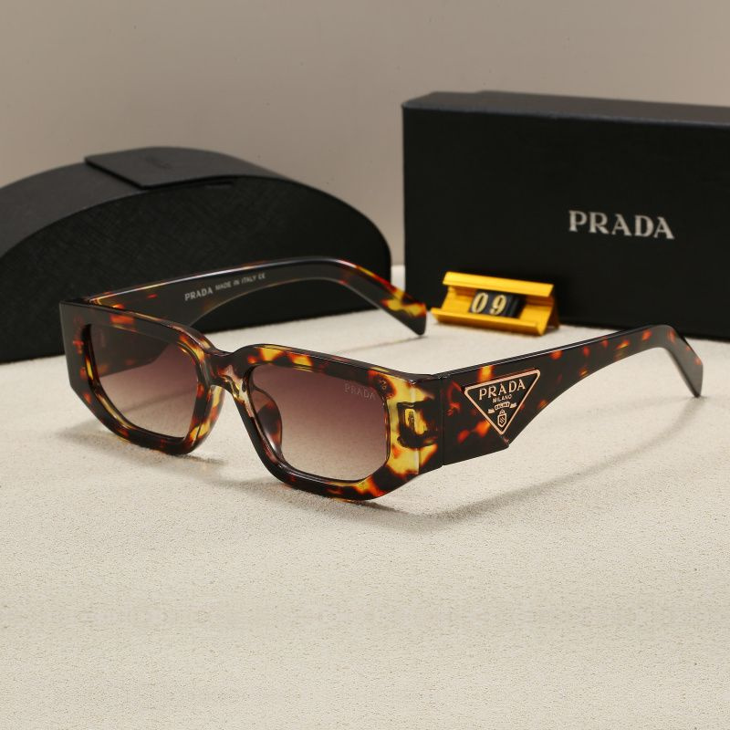 Prada Очки солнцезащитные #1
