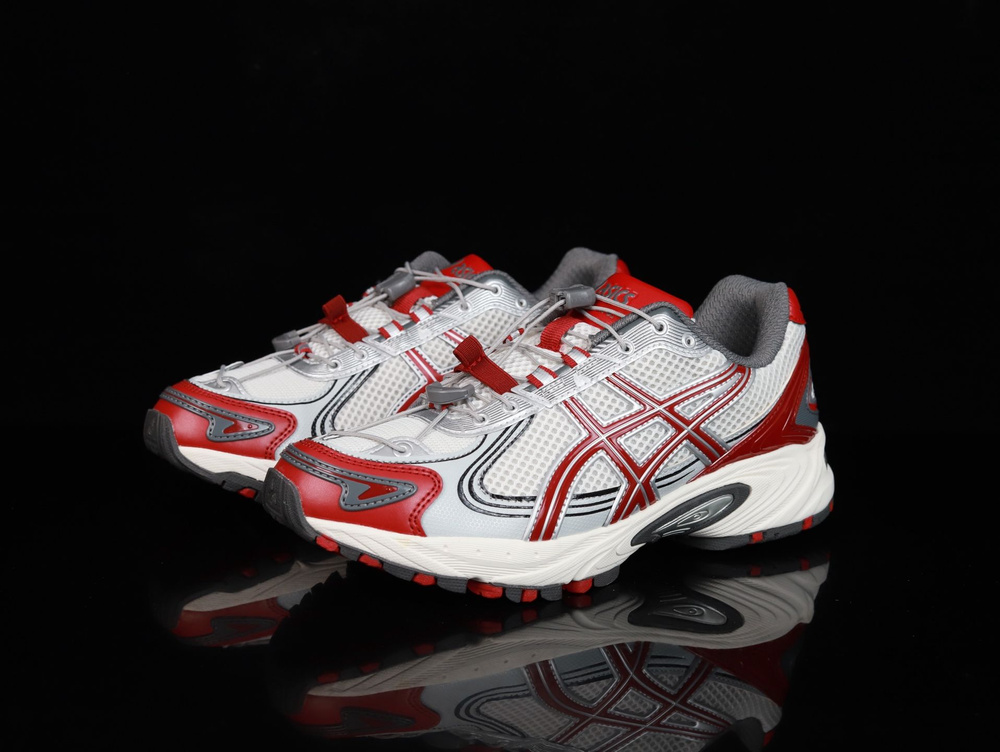 Кроссовки ASICS #1