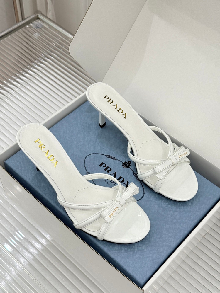 Тапочки Prada #1