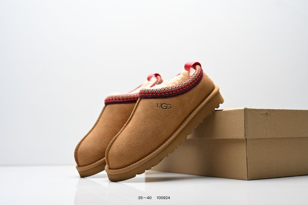 Ботинки UGG #1