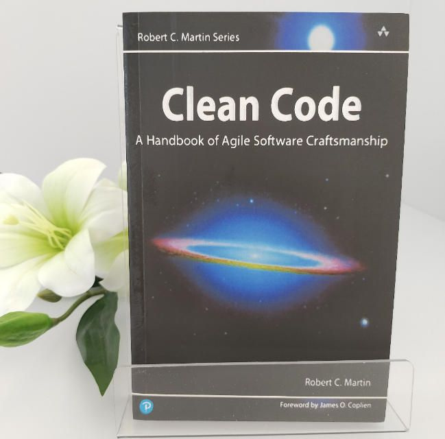 Clean Code Paperback by Robert C. Martin #1