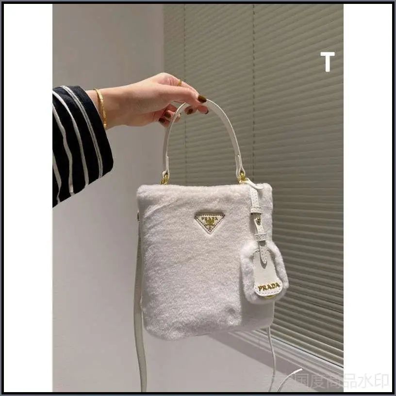 Prada Сумка #1