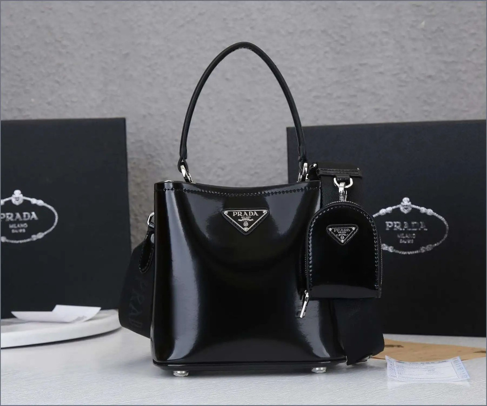 Prada Сумка #1