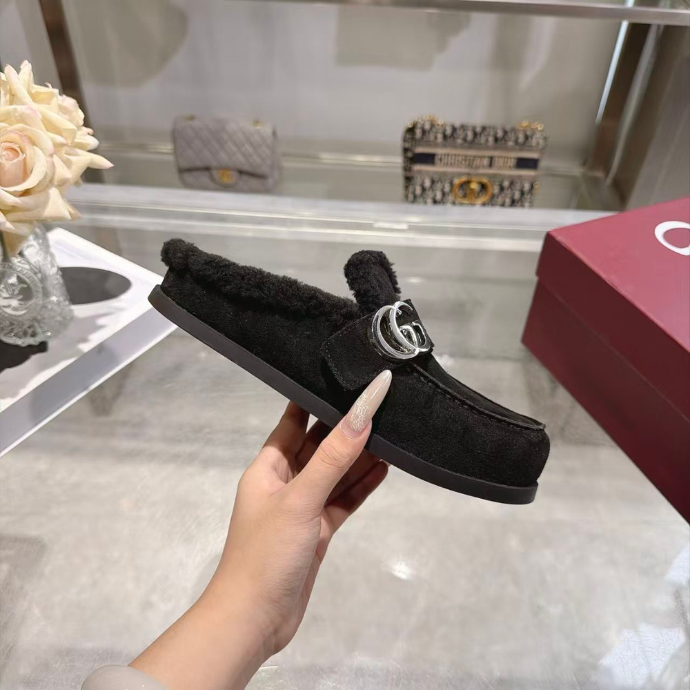 Тапочки Gucci #1