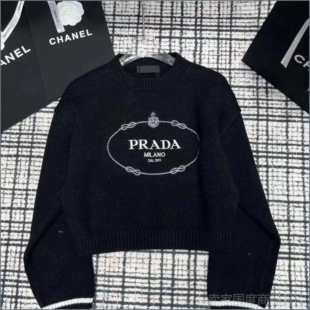 Джемпер Prada #1