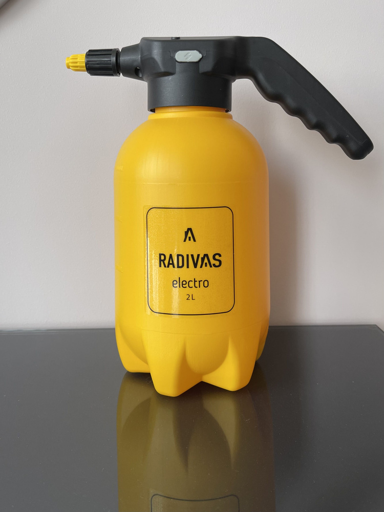Опрыскиватель садовый ручной аккумуляторный RADIVAS Electro, 1,5 литра ...