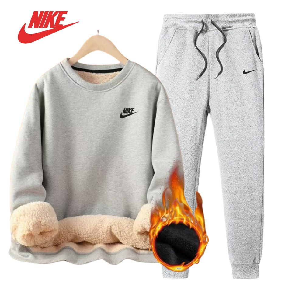 Костюм спортивный Nike #1