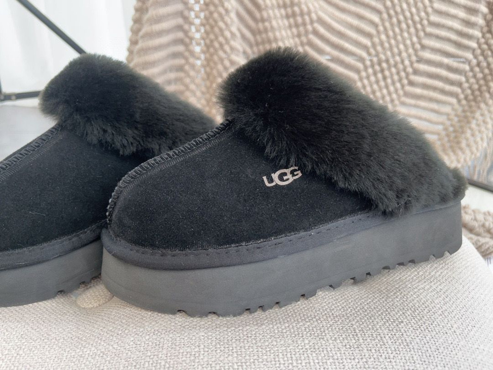 Комплект тапочки + плед UGG #1