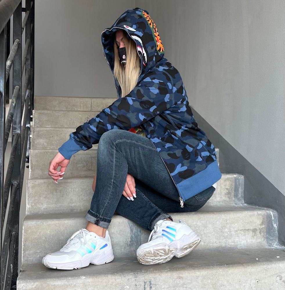 Толстовка Мужской, Женский A BATHING APE Бахрома, Вышивка синий, светло ...
