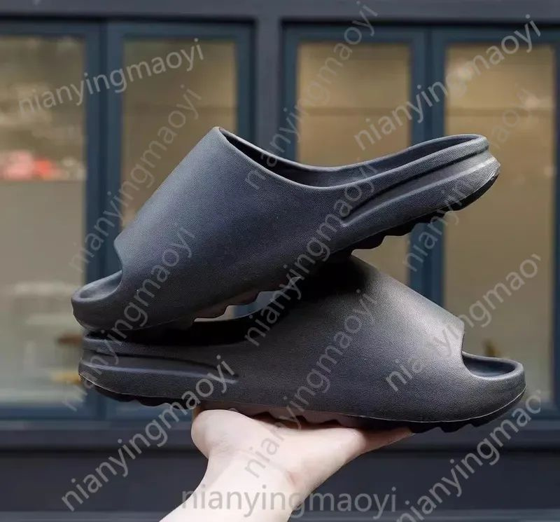 Тапочки x Yeezy Slide #1