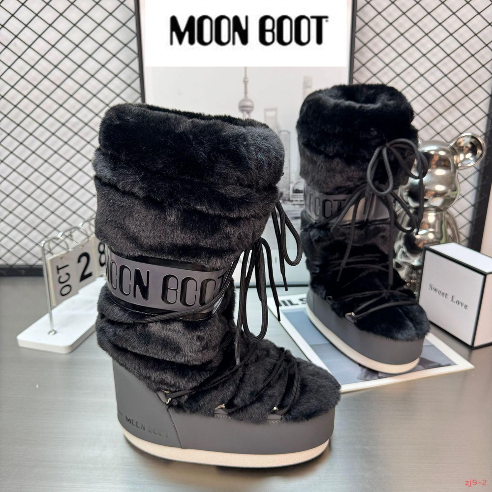 Ботинки Moon Boot #1