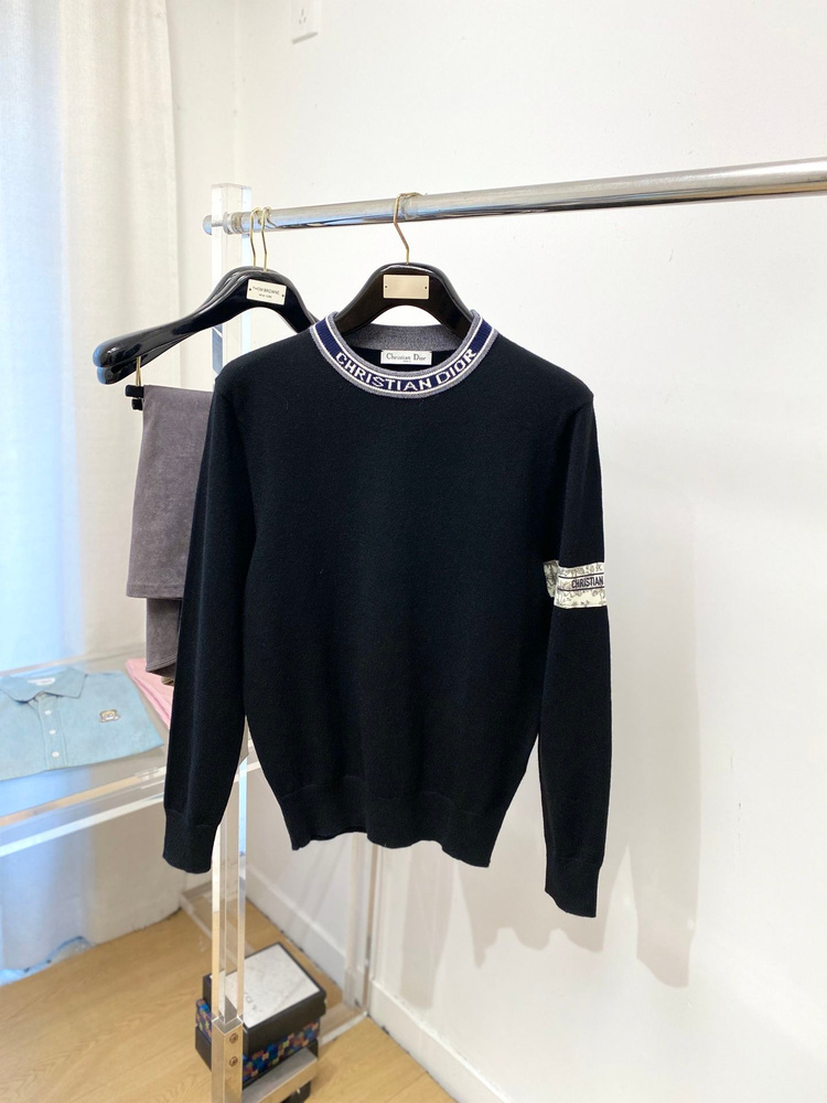Свитер Dior #1