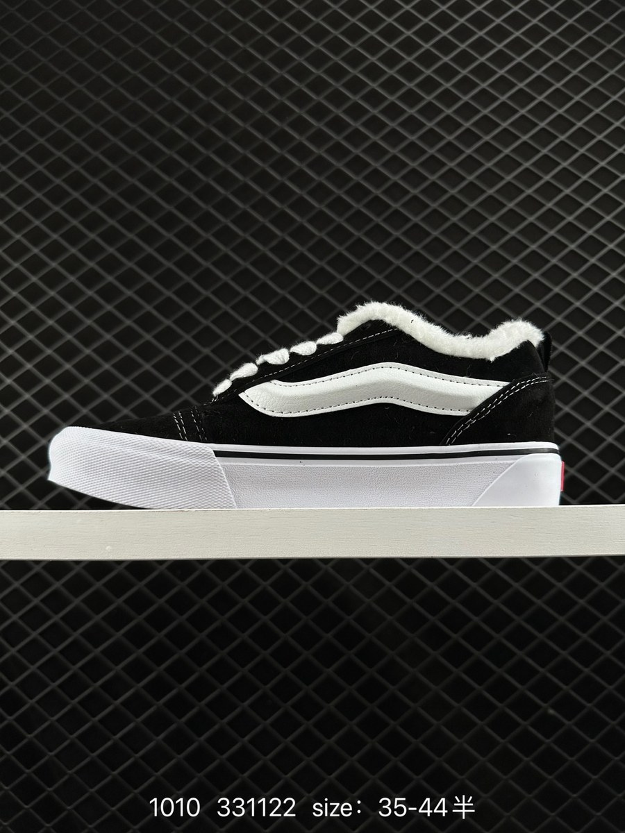 Knu Skool Black/White