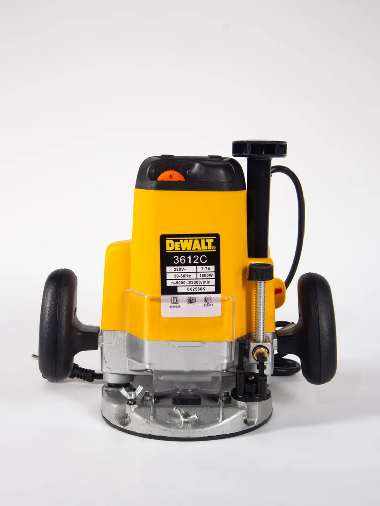 Фрезер по дереву Dewalt 1600W 12MM, 1600 Вт