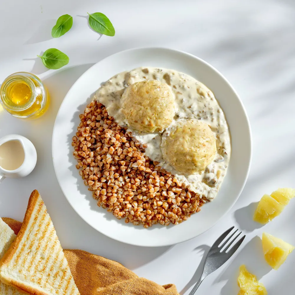 Тефтели куриные с грибным соусом, гречка отварная 300 г, Ozon fresh, 300 г, фото 2