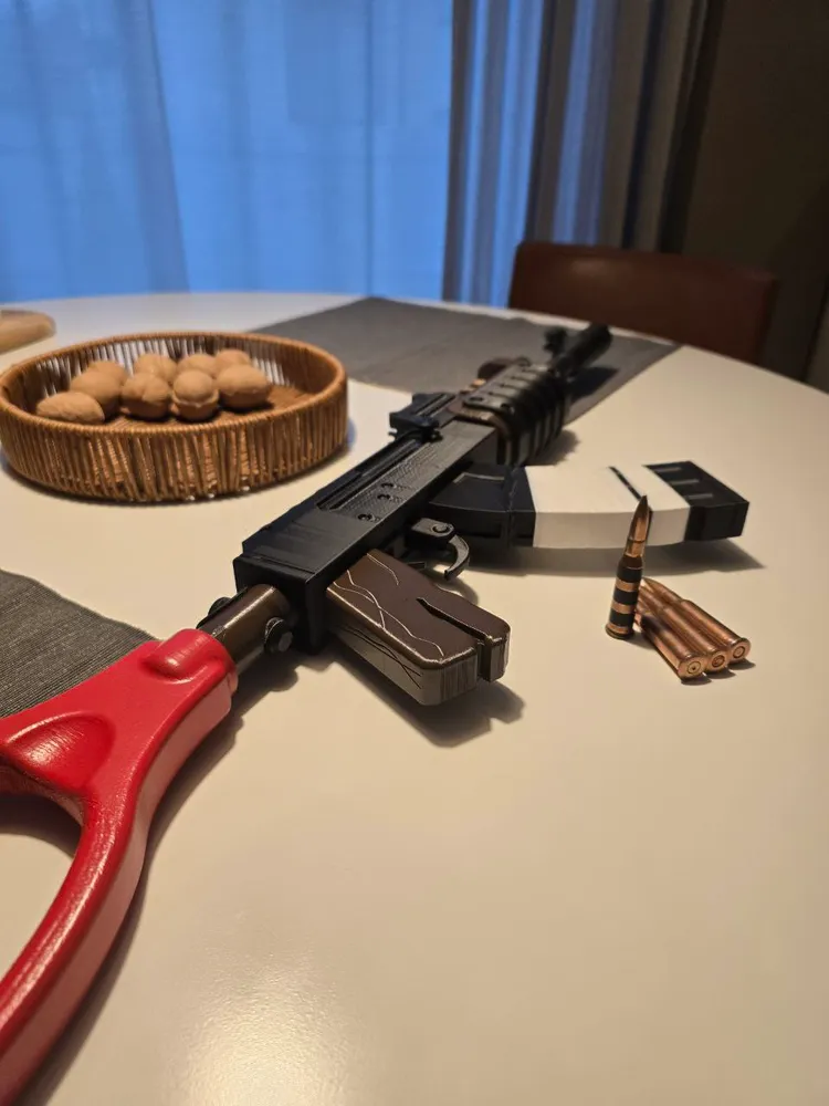 Штурмовая винтовка (Калаш), коричневый, 80см