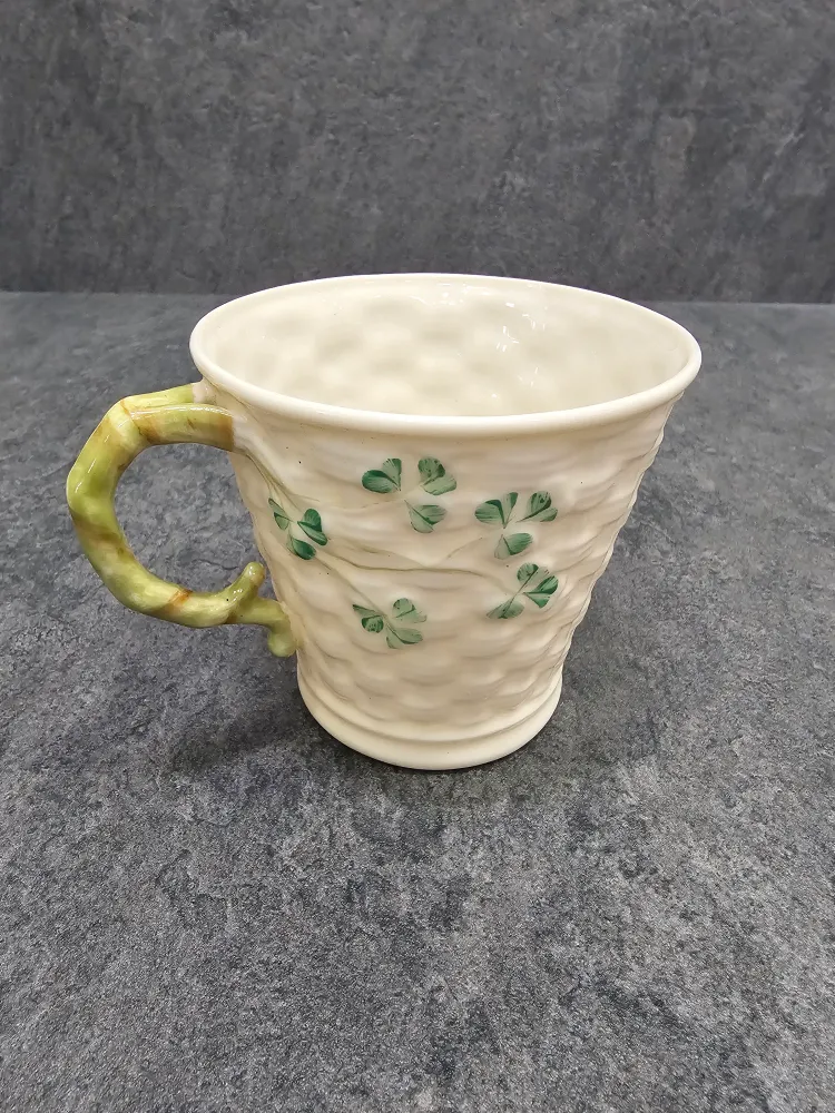 Коллекционная кружка для чая Belleek. Ручная работа. Ирландия. Костяной фарфор. Клеймо 1980-1992г., вариант, фото 2