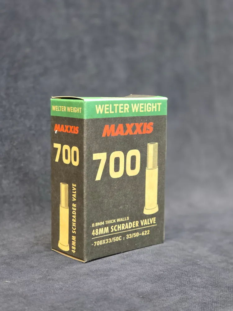 Камера велосипедная Maxxis WelterWeight, 700x33/50c, 48 мм, тип ниппеля - schrader (автомобильный), 700x33, фото 4