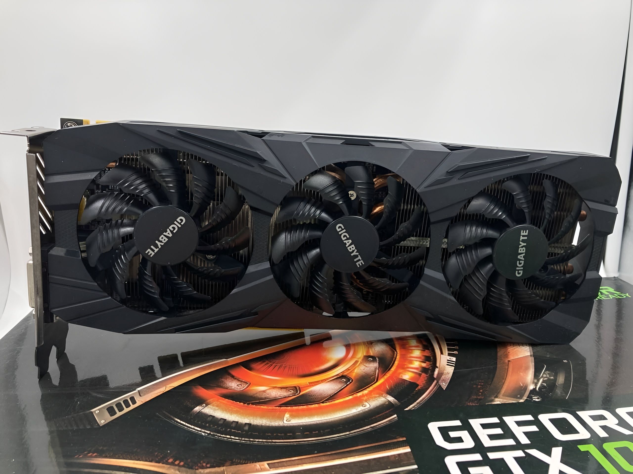 Видеокарта Gigabyte GeForce GTX 1080 Ti, 11 ГБ PCI Express 3.0 1
