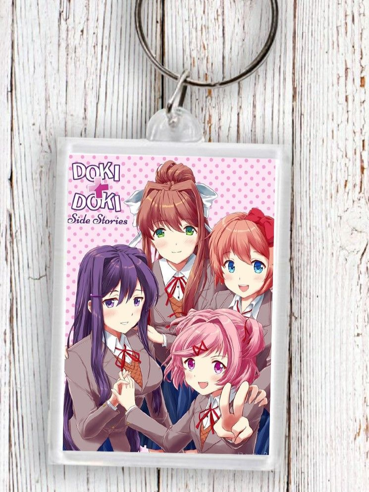 Акриловый брелок 56х40 Doki Doki Literature Club #1