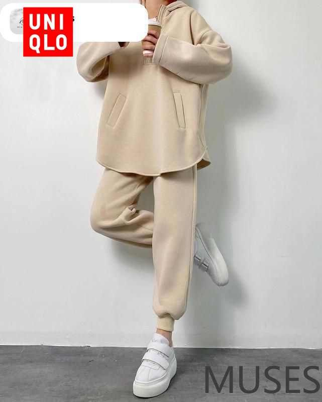 Костюм спортивный Uniqlo #1