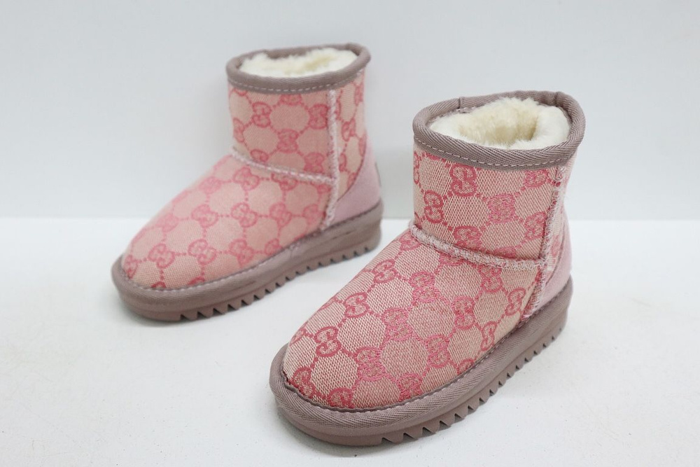 Сноубутсы UGG #1